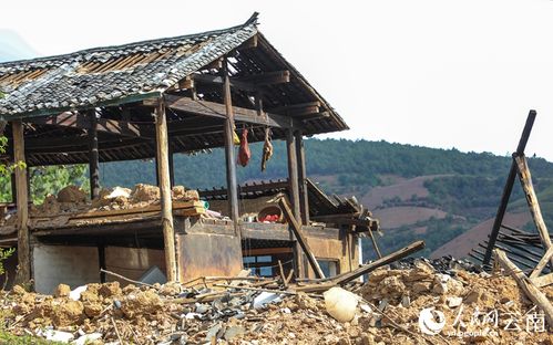 新房建起来 日子焕光彩